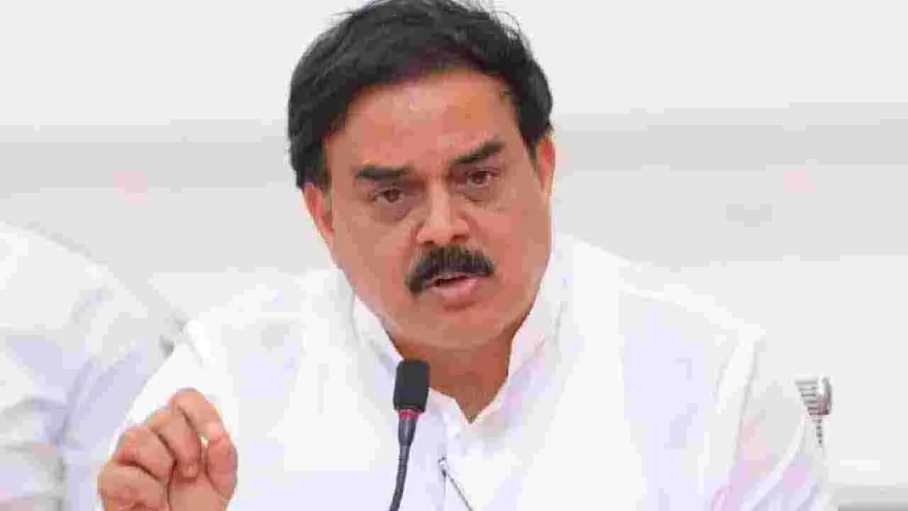 Minister Nadendla Manohar: పాకిస్తాన్‌‌పై భారత సైన్యం వీరోచితంగా పోరాడింది