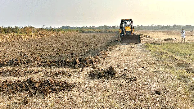 Soil mafia!: మట్టి మాఫియా!