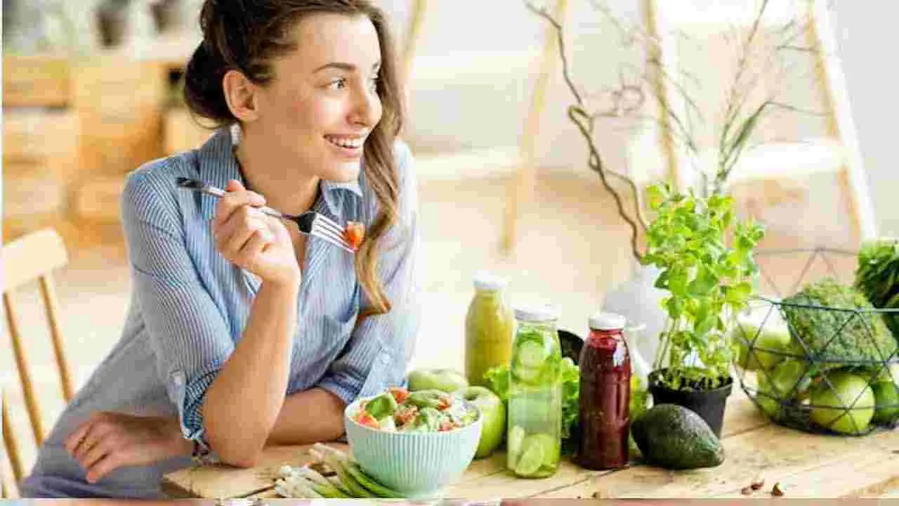 Healthy Breakfast Ideas:  ఉదయం నిద్రలేవగానే ఆకలిగా అనిపిస్తోందా.. బెస్ట్ ఫుడ్ ఐడియాస్ మీకోసం..