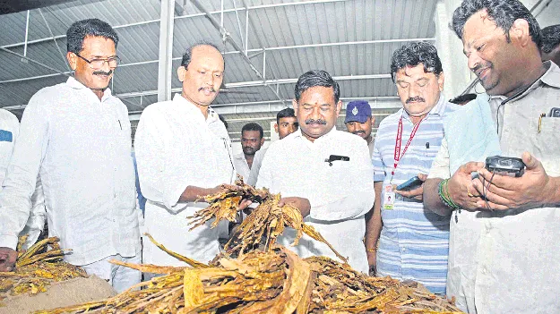 కొనుగోళ్లు వేగవంతం.. నోబిడ్లు తగ్గింపు