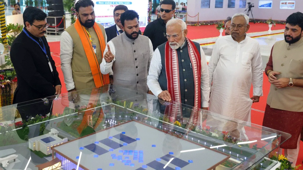Patna Airport: బీహార్లోని పాట్నా ఎయిర్ పోర్ట్కు నూతన శోభ