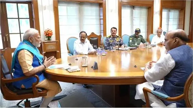 Operation Sindoor: త్రివిధ దళాధిపతులతో మోదీ అత్యున్నత స్థాయి సమావేశం