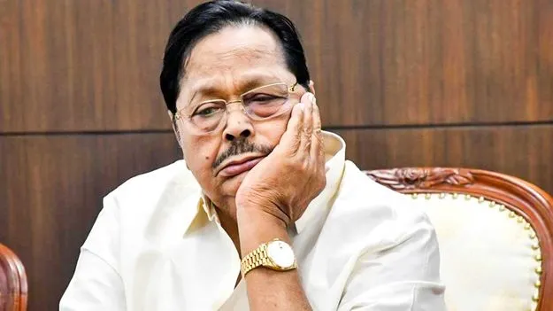 High Court: మంత్రికి షాకిచ్చిన హైకోర్టు.. ఏం జరిగిందంటే..