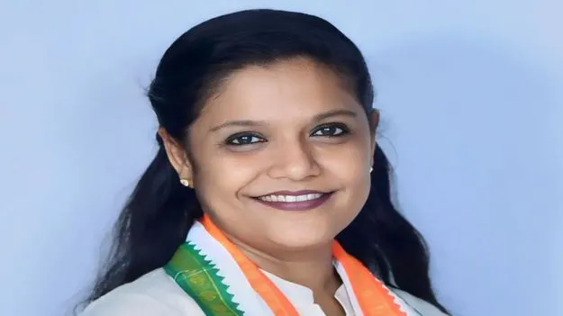 Chennai: ఎమ్మెల్యే అయితేనేం.. రూలంటే రూలేమరి..