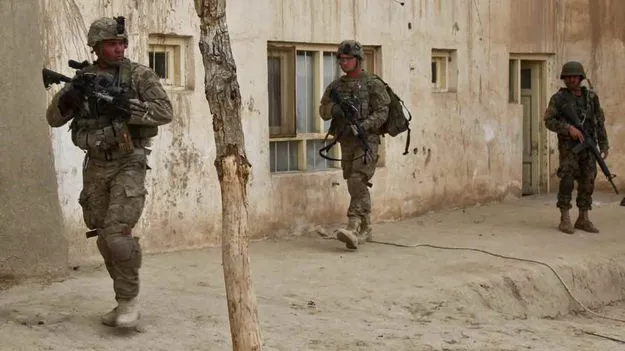 Pahalgam Terror Attack: ముమ్మర తనిఖీలు.. పోలీసులు అదుపులో 400 మంది