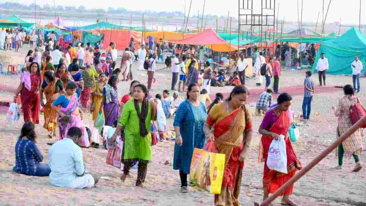 ఐదో రోజు.. సరస్వతి పుష్కరాలు.. తరలి వచ్చిన భక్తులు