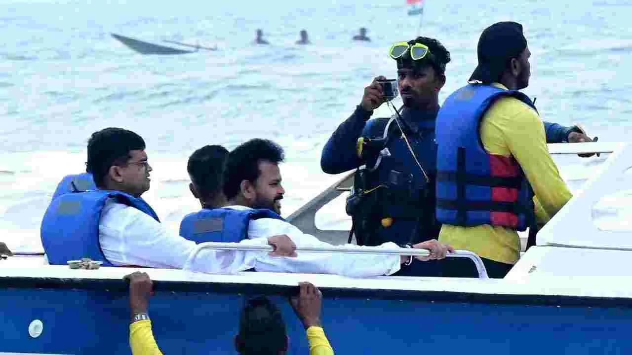 బీచ్ ఫెస్టివల్ను ప్రారంభించిన కేంద్ర మంత్రి