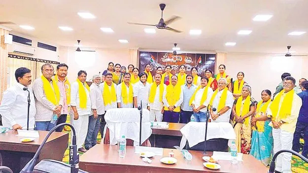 Chirala: చీరాల మున్సిపాలిటీ టీడీపీ కైవసం