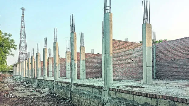 నిలిచిన బుద్ధవనం అభివృద్ధి పనులు