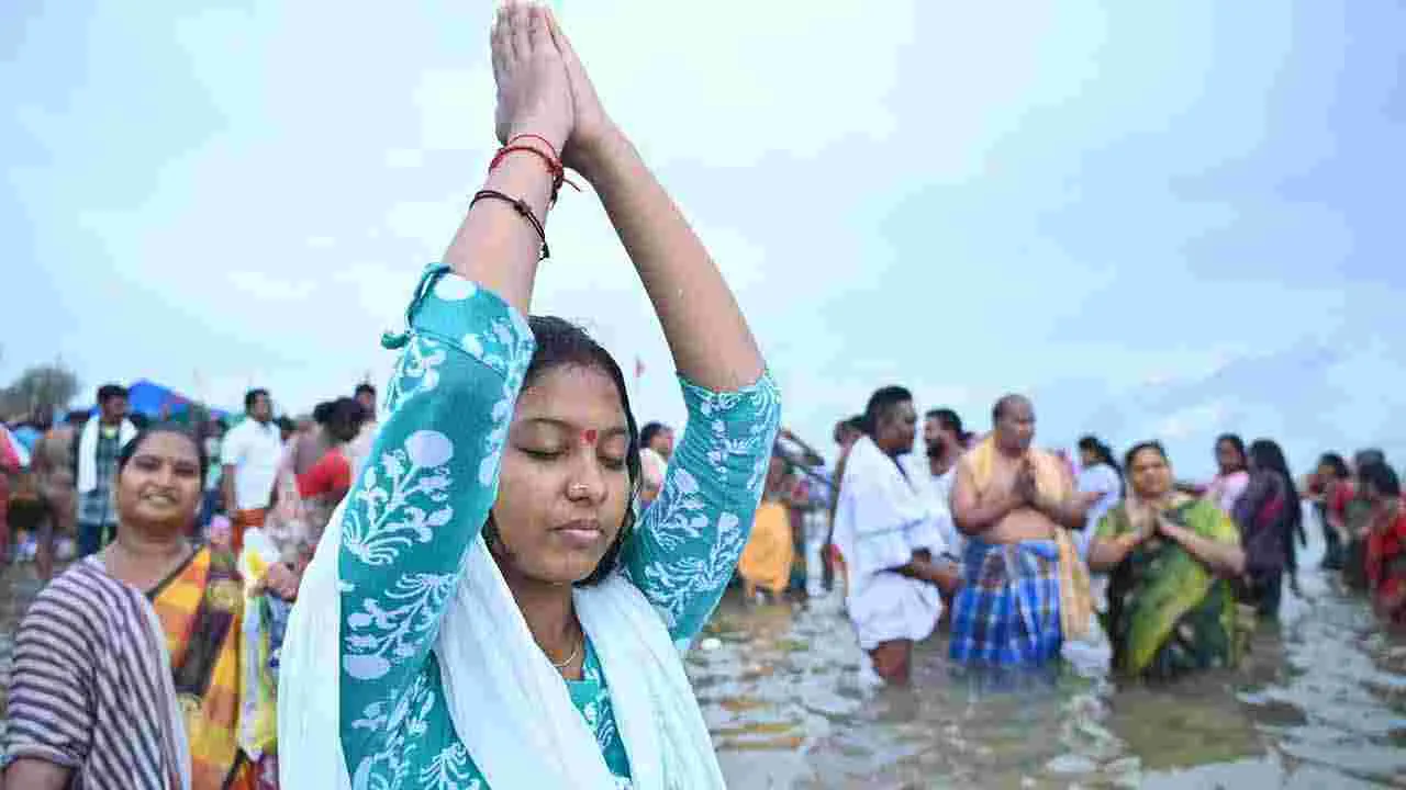 కాళేశ్వరంలో 9వ రోజు సరస్వతి పుష్కరాలు