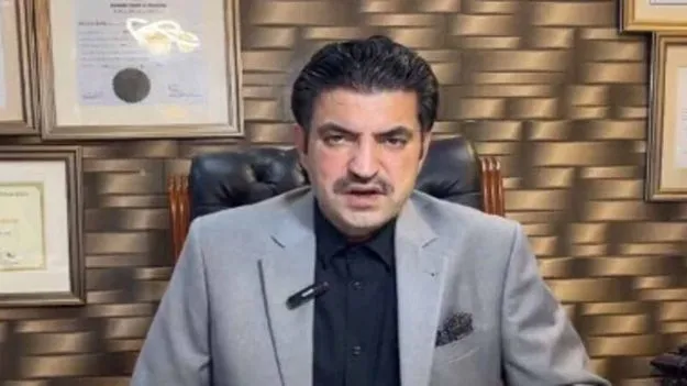 India Pak War: యుద్ధం వస్తే పారిపోతానన్న పాక్ ఎంపీ