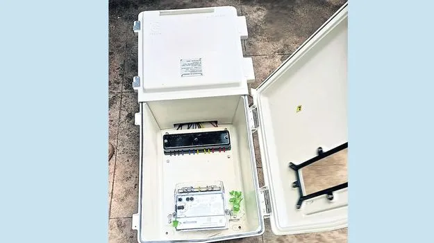 ఇళ్లకు విద్యుత్‌ స్మార్ట్‌ మీటర్లు