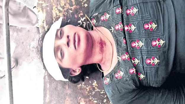 పుట్టింటి నుంచి   ఆలస్యంగా వచ్చిందని..