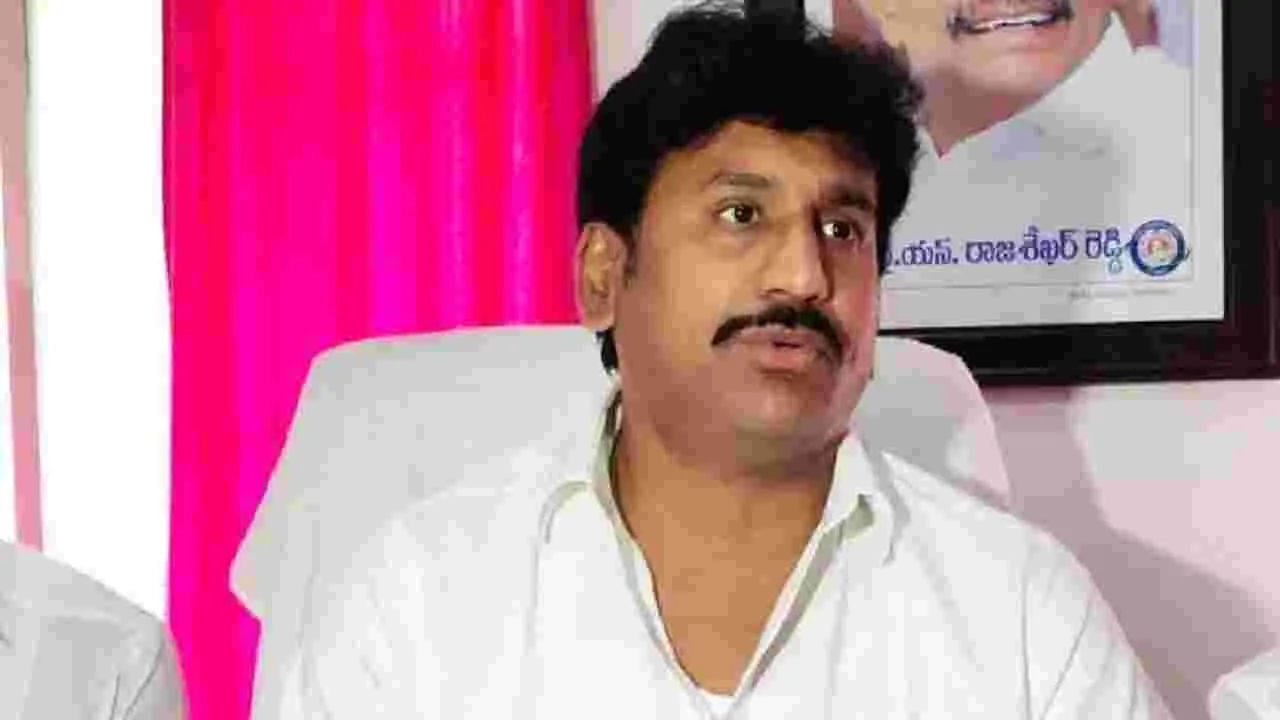 Toppudurthi  Issue: తోపుదుర్తిని తప్పిస్తున్నారా.. బయటపడ్డ  పోలీసుల వైఫల్యం