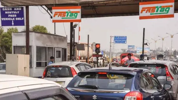 Satellite Based Toll: మే 1 నుంచి శాటిలైట్ ఆధారిత టోల్ విధానంపై కేంద్రం క్లారిటీ