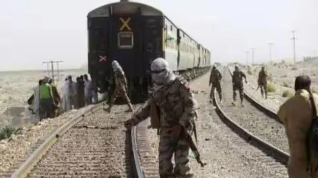 Pakistan: పాకిస్థాన్‌లో జాఫర్ ఎక్స్‌ప్రెస్ హైజాక్.. సంచలన విషయం బయటపెట్టిన బలూచిస్థాన్ లిబరేషన్ ఆర్మీ