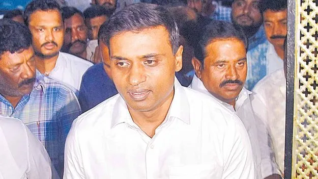 Mithun Reddy: మిథున్‌రెడ్డికి చుక్కెదురు