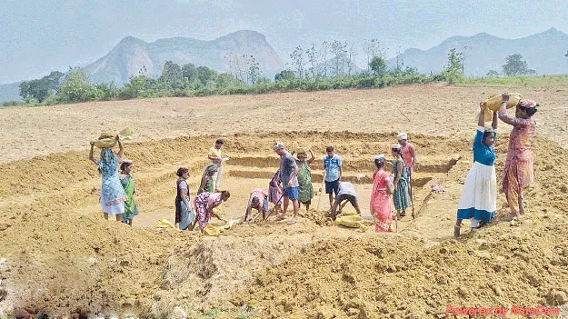 vetanadarulu వేతనదారులకు అండగా..
