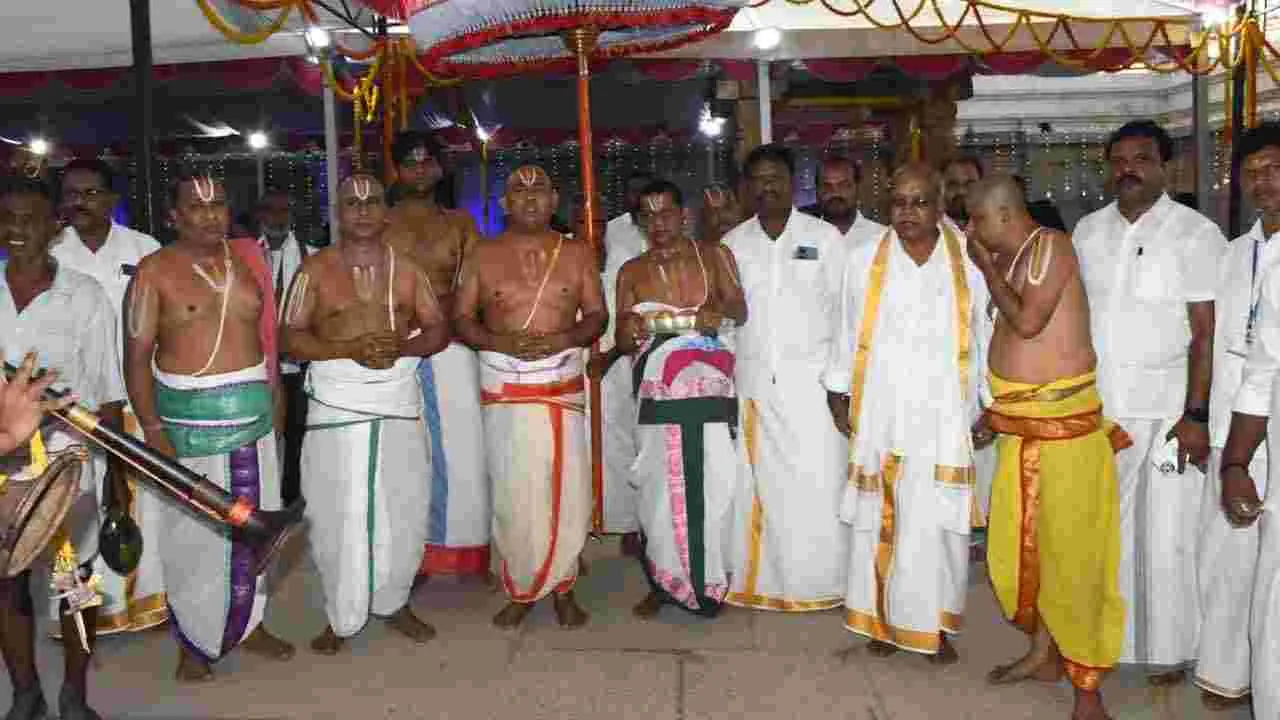 Ontimitta Temple: ఒంటిమిట్ట బ్రహ్మోత్సవాలకు శాస్త్రోక్తంగా అంకురార్పణ