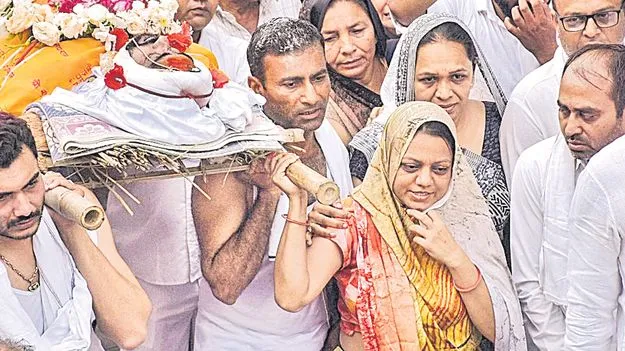 Pahalgam Terror Attack: కాల్చేసి ప్రాణం పోయాకే వెళ్లారు