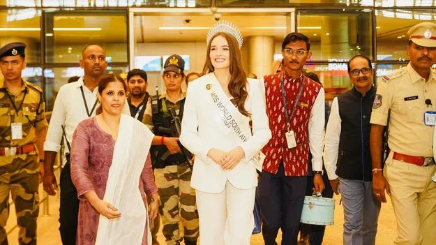 Miss World Arrivals: ఒక్కరోజే 90 మంది అందగత్తెల రాక