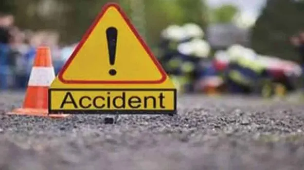 Bapatla accident: సరదాగా సముద్ర తీరానికి వచ్చి ప్రమాదంలో ముగ్గురు విద్యార్థులు మృతి