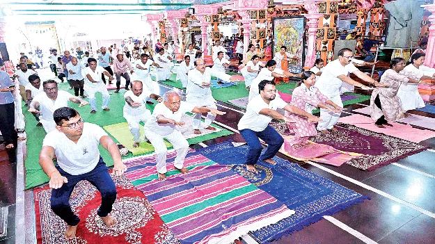 Yoga: యోగాతోనే సంపూర్ణ ఆరోగ ్యం 