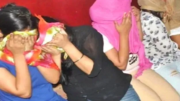 Hyderabad: నగరంలో.. విదేశీ మహిళలతో వ్యభిచార దందా