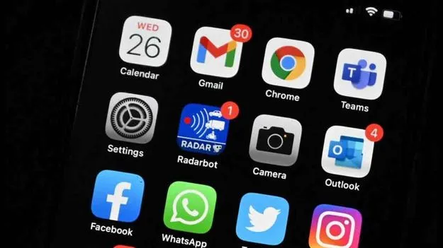 యాప్‌ల్లో ఇచ్చే ఫోన్‌ నంబర్లకు సర్కారీ ధ్రువీకరణ తప్పనిసరి