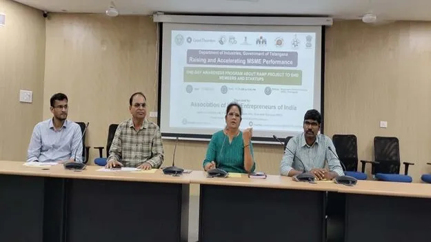 మహిళలు ఆర్థికంగా బలోపేతం కావాలి