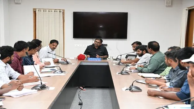 ప్రభుత్వ వైద్యంపై ప్రజల్లో నమ్మకం కల్పించాలి