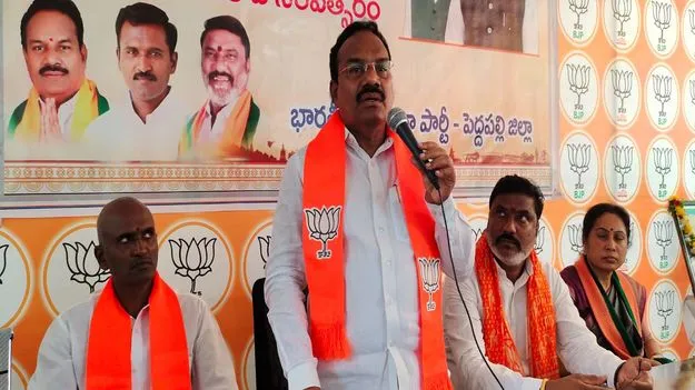 పౌరుల హక్కులను కాలరాసిన చీకటి రోజు ఎమర్జెన్సీ 