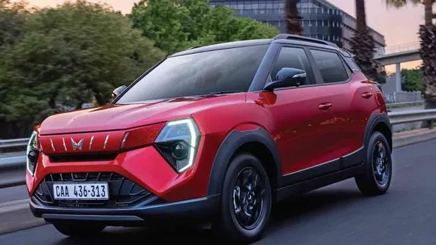 మహీంద్రా ఎక్స్‌యూవీ 3ఎక్స్‌ఓ రెవ్‌ఎక్స్‌