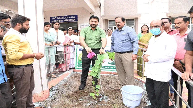 kumaram bheem asifabad- మొక్కలు నాటి సంరక్షించాలి