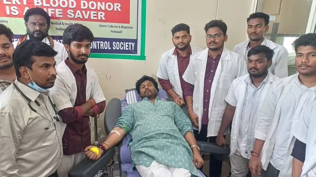రక్తదానానికి యువత ముందుకు రావాలి
