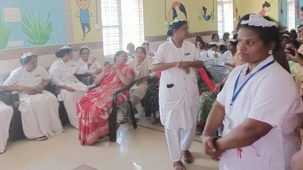 నర్సింగ్‌ సిబ్బంది వర్సెస్‌ సూపర్‌వైజర్‌ 