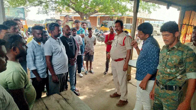 kumaram bheem asifabad- గ్రామస్థులకు సీపీఆర్‌పై అవగాహన