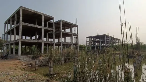 నిర్మాణ బాధ్యతలు లబ్ధిదారులకే..