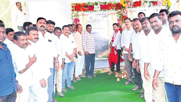 హెచ్‌ఎండీఏ నిధులతో అభివృద్ధి పనులు