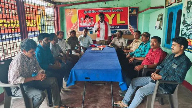 ప్రైవేట్‌ ఆసుపత్రుల దోపిడీకి వ్యతిరేకంగా యువత పోరాడాలి