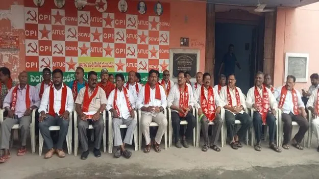 ఆపరేషన్‌ కగార్‌ నిలిపివేయకుంటే ఢిల్లీని ముట్టడిస్తాం