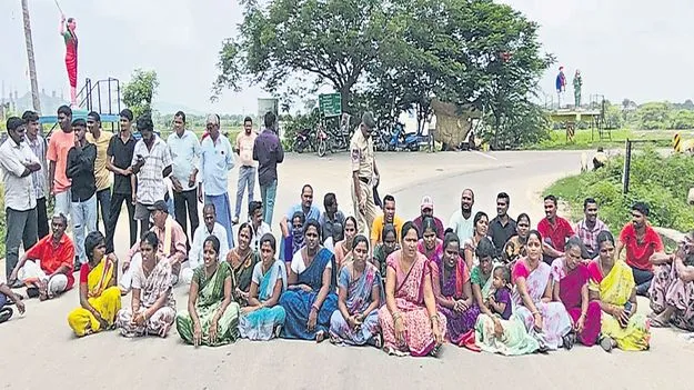 jagitial :  ఉపాధ్యాయుల ‘సర్దుబాటు’ వివాదం