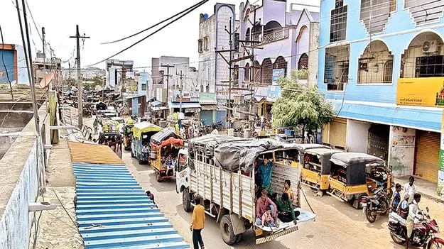 దారులన్నీ అటువైపే..!