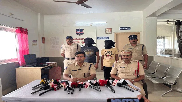 kumaram bheem asifabad- అసాంఘిక కార్యకలాపాలకు పాల్పడితే కఠిన చర్యలు