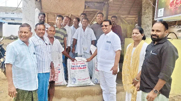 పాడి రైతులను ఆదుకోవడమే ధ్యేయం: ఎమ్మెల్యే