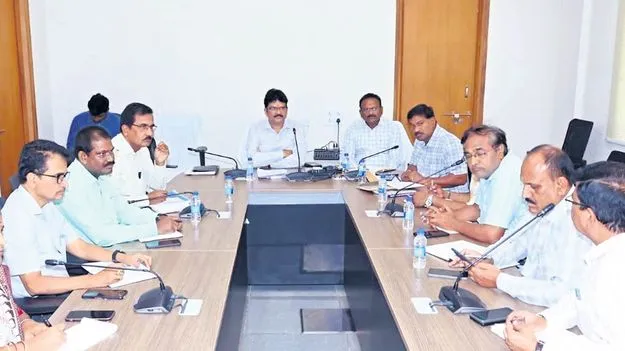 సీఎం పర్యటనకు ఏర్పాట్లు చేయాలి