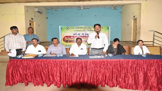 గైర్హజరైన ఉద్యోగులకు కౌన్సెలింగ్‌