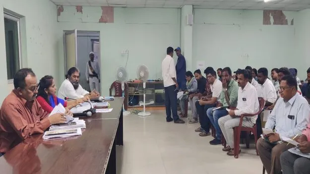 పారిశుధ్యంపై ప్రత్యేక దృష్టి పెట్టండి 