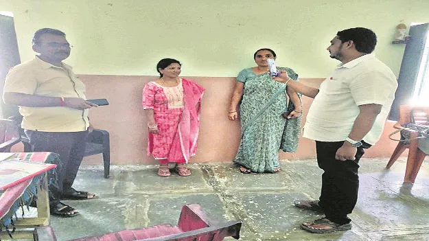 kumaram bheem asifabad-  ఆలస్యమైతే ఆబ్సెంటే..