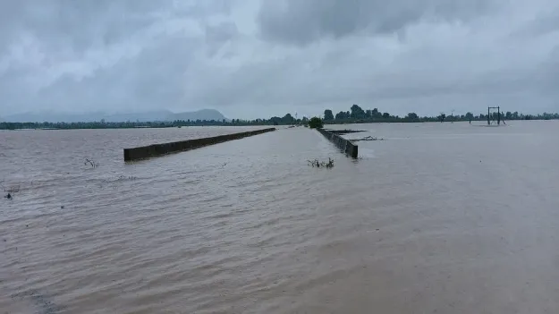 kumaram bheem asifabad- ఉప్పొంగిన ప్రాణహిత